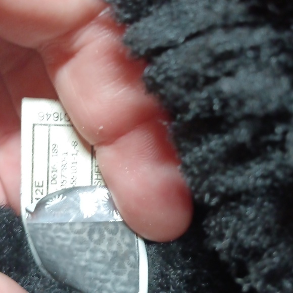 UGG black winter boots size 7 - Picture 14 of 14